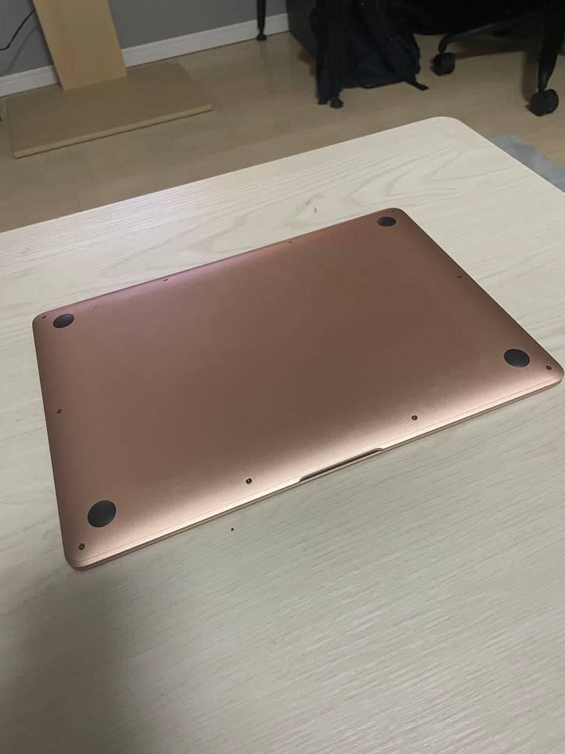 【良品】MacBook Air M1 (2020) 8GB ゴールド