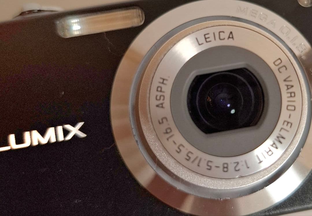 [美品]パナソニック LUMIX DMC-FS3デジタルカメラ