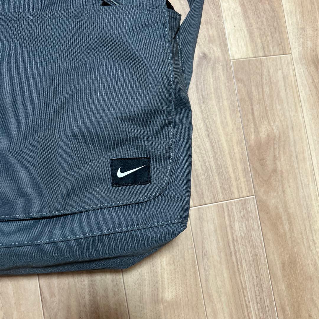 old nike ナイキ　グレー　メッセンジャーバッグ　古着　y2k