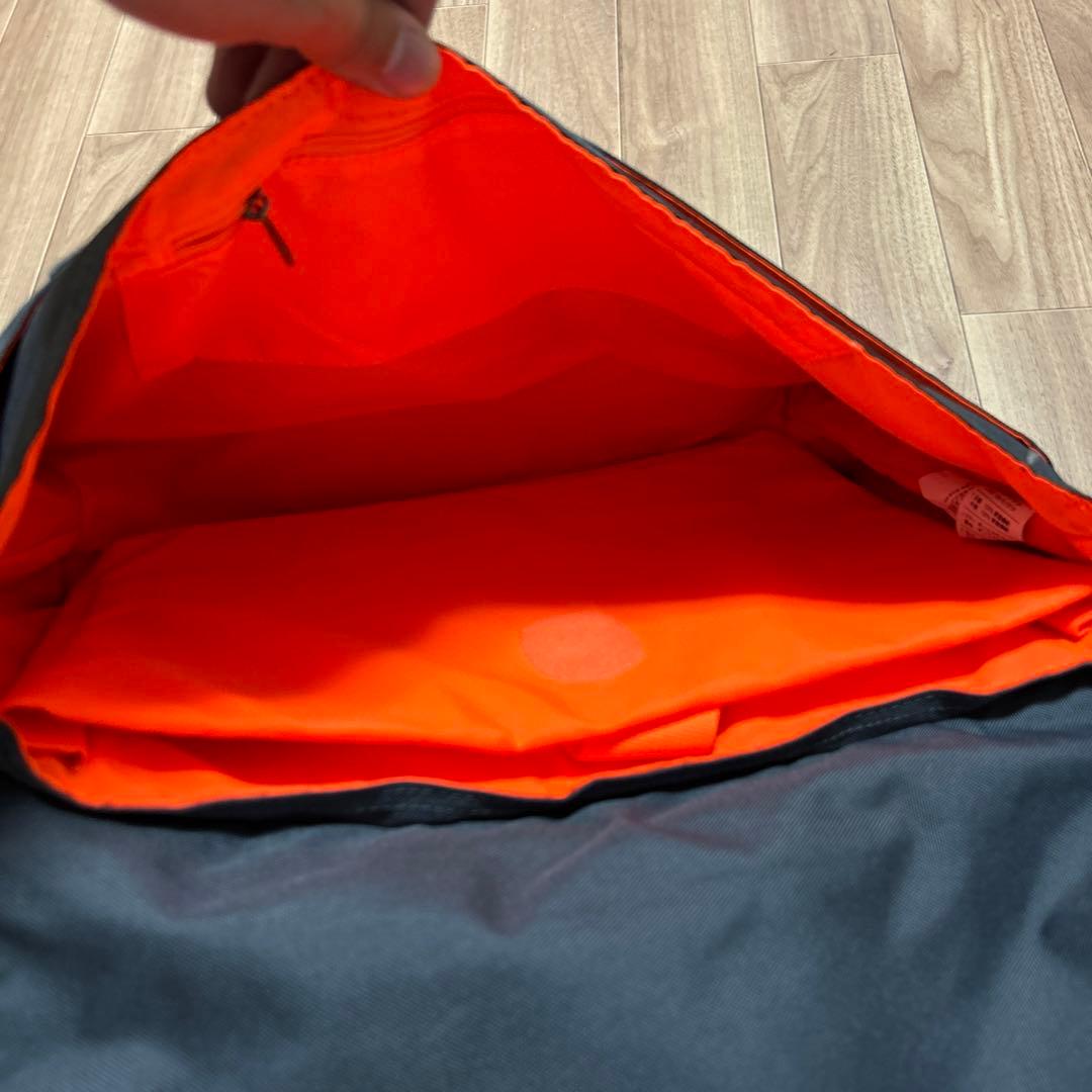 old nike ナイキ　グレー　メッセンジャーバッグ　古着　y2k