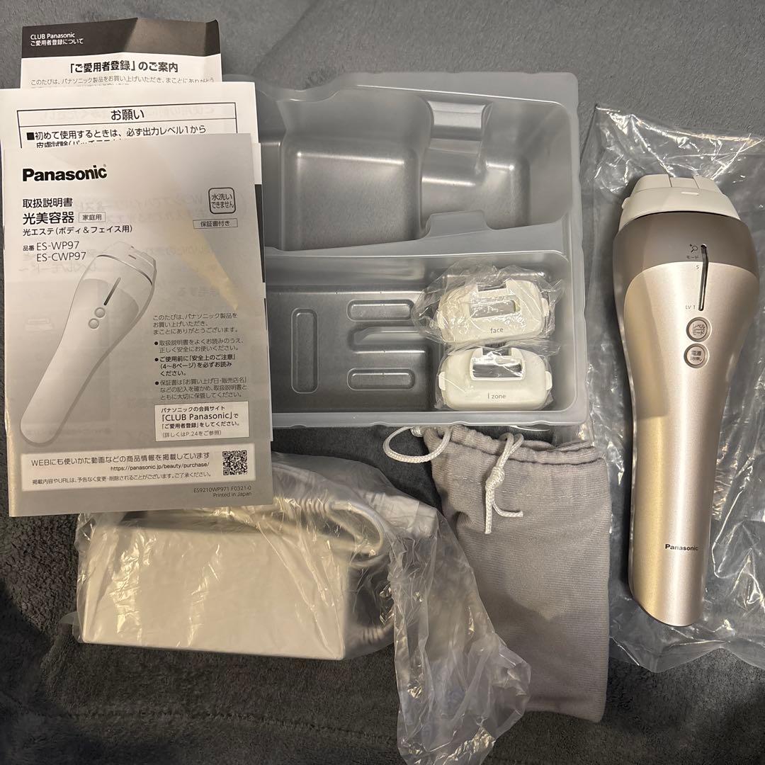 【かず】Panasonic 光美容器 ボディ＆フェイス用 ES-WP97