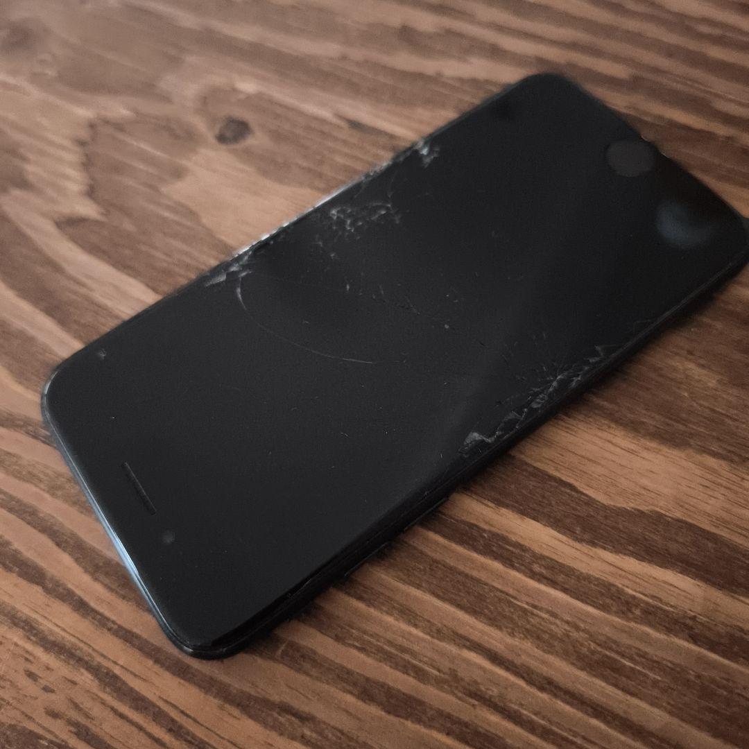 Apple iPhone SE（第2世代） 64GB ブラック SIMフリー