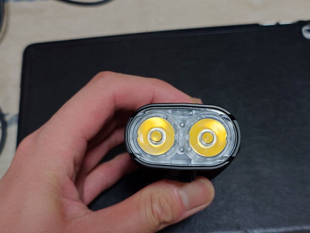 アクセサリー cateye volt 1700