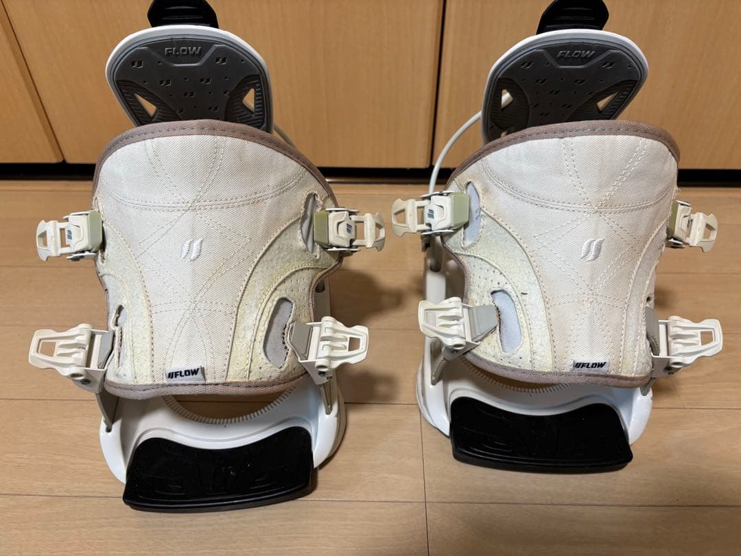 flow amp スノーボード ビンディング