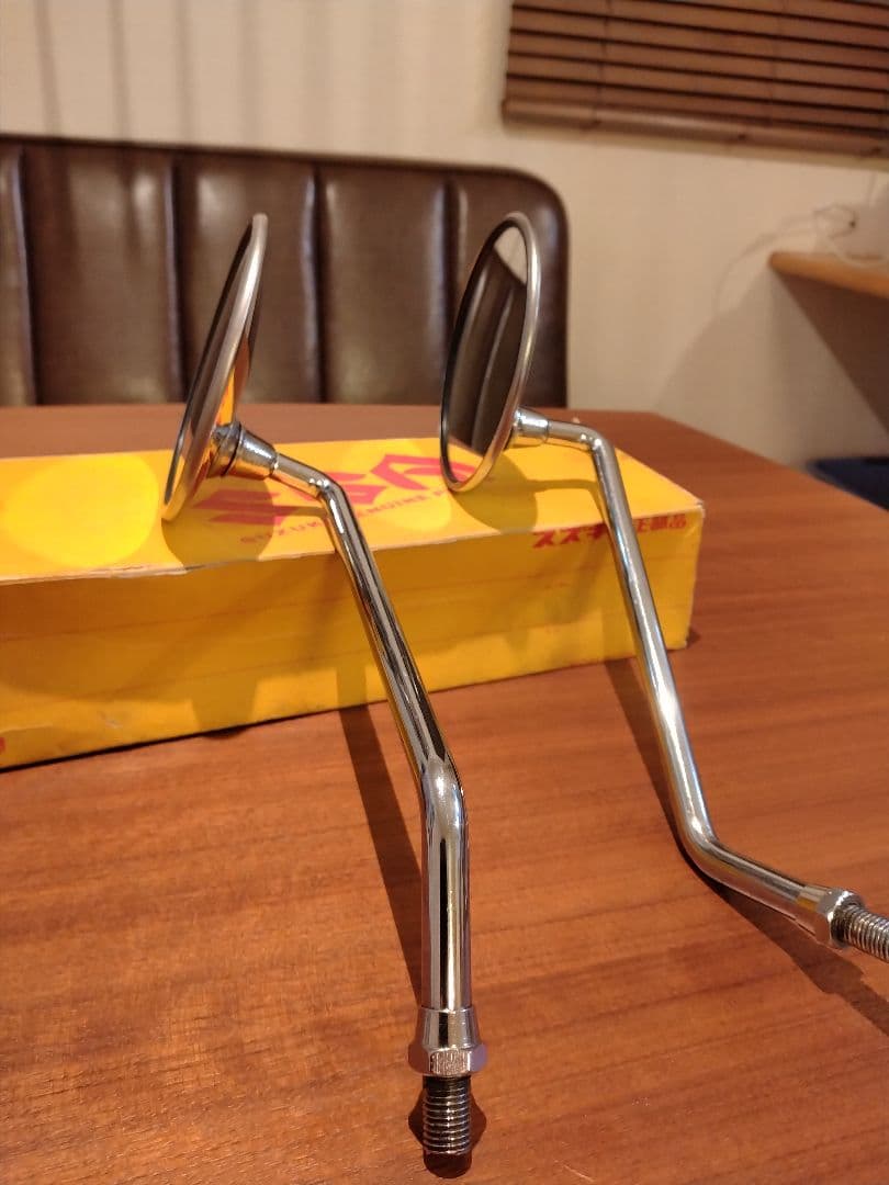 未使用品　GS400純正ミラーデットストック品