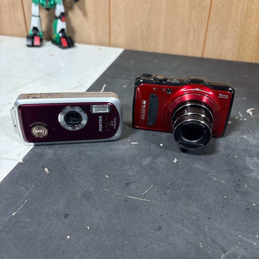 コンパクトデジタルカメラ　2個
