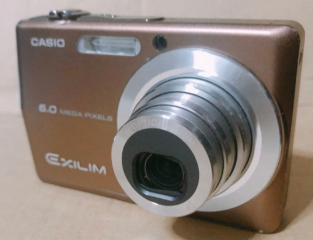 CASIO EXILIM EX-Z600 デジタルカメラ