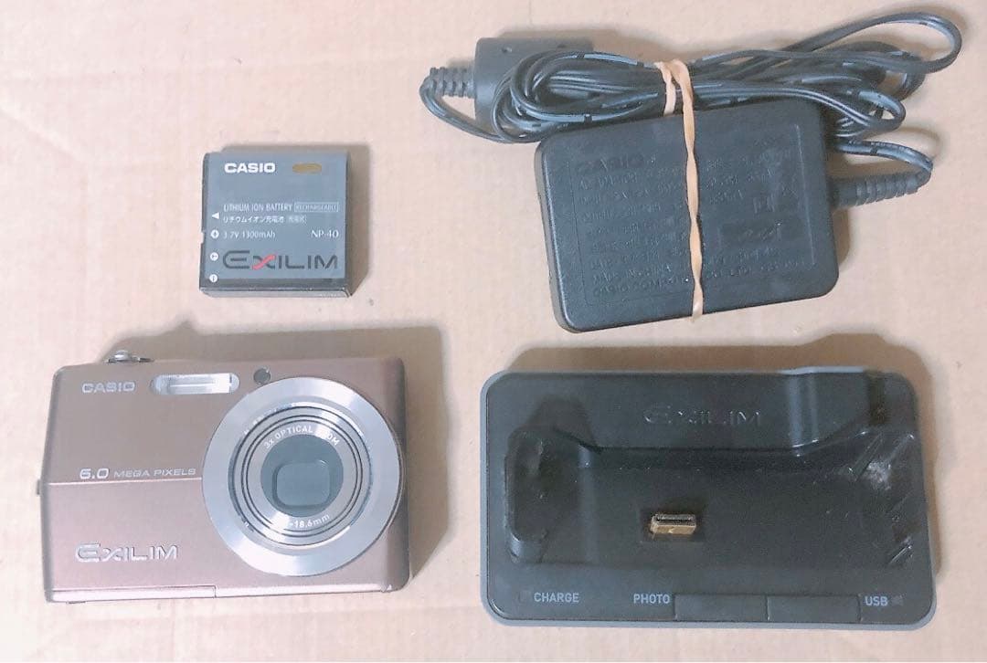 CASIO EXILIM EX-Z600 デジタルカメラ
