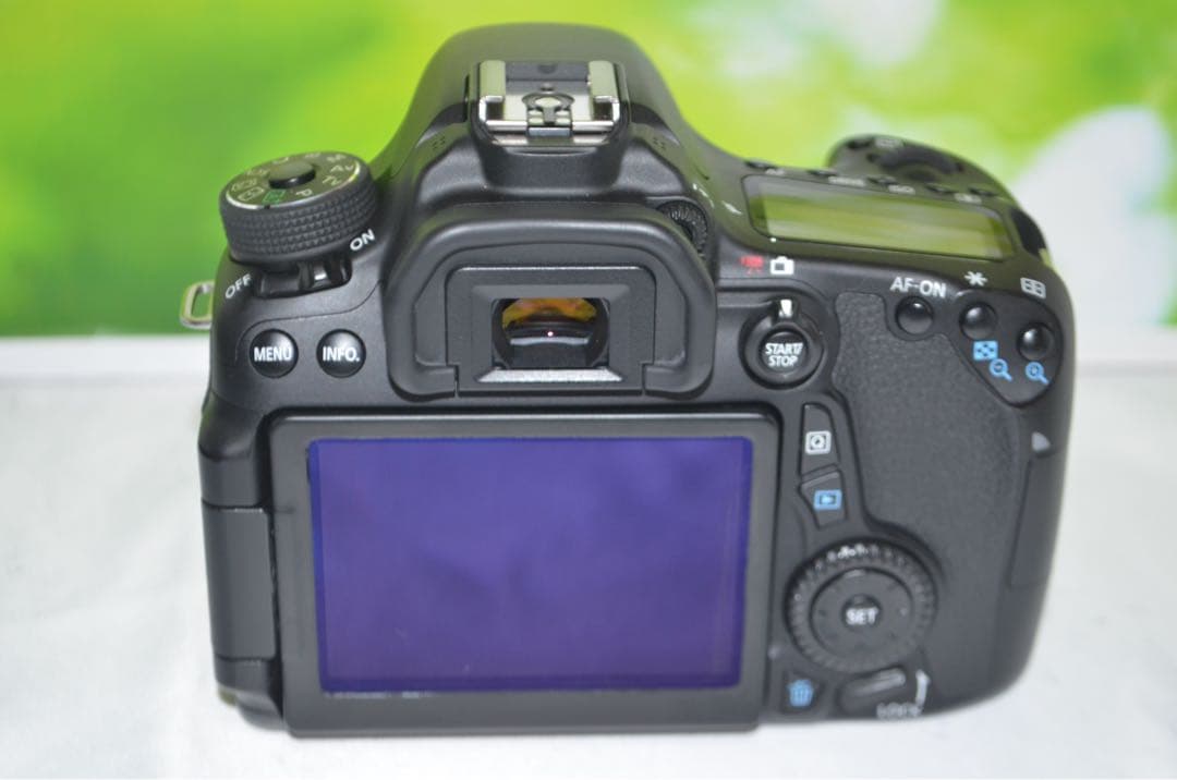 Wi-Fi内蔵★Canon EOS 70D★高画質★動画撮影★おすすめ一眼レフ★