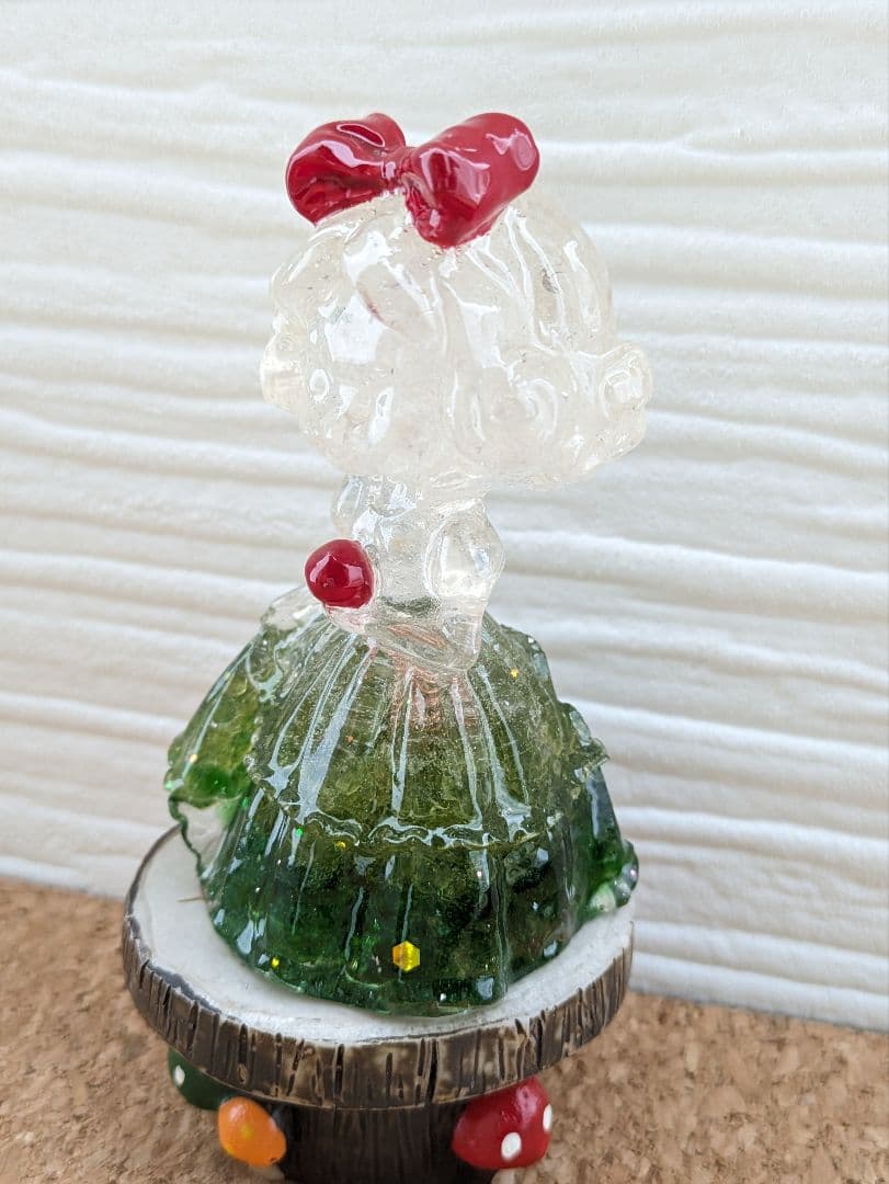 【睦月】りんごのお姫様（白雪姫）形オルゴナイト☆他４点