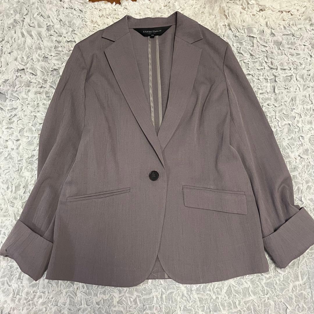 美品 大きいサイズ【エスプリミュール】パンツスーツ ストレッチ 軽量 通気性