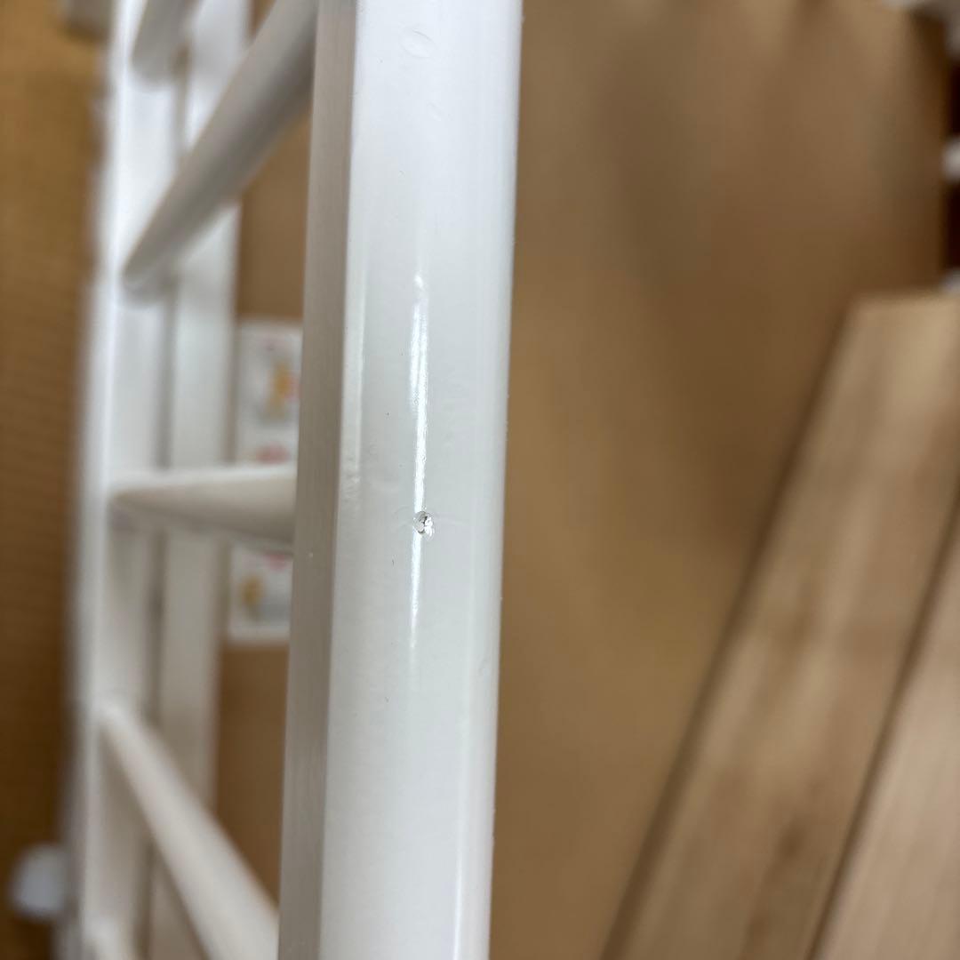 カトージ　木製ホワイトミニミニベビーベッド キャスター付き