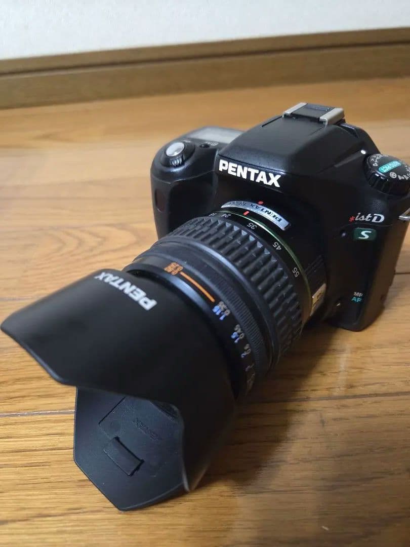 PENTAX istDs デジタル一眼レフカメラ 本体とレンズ付き