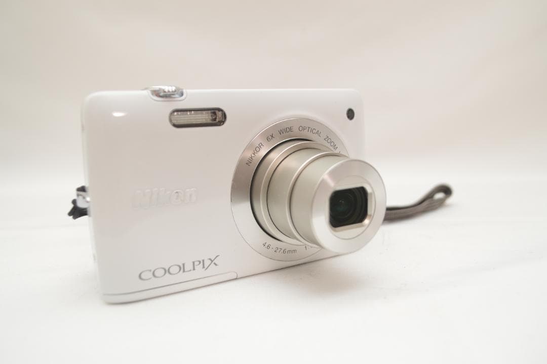✨未使用美品✨ Nikon Coolpix S4300 ホワイト 元箱付