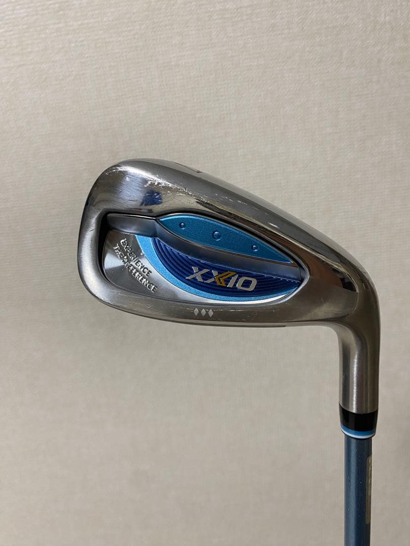 ゼクシオ　レディース　7番アイアン　mp1300L ゼクシオ13