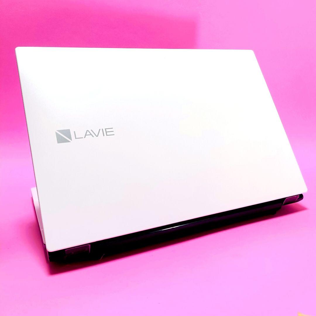 大容量500GB‼️第7世代✨i5✨16GB✨オフィス✨白ホワイトノートパソコン