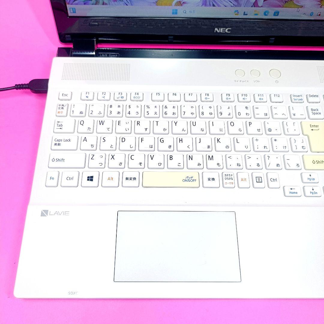 大容量500GB‼️第7世代✨i5✨16GB✨オフィス✨白ホワイトノートパソコン