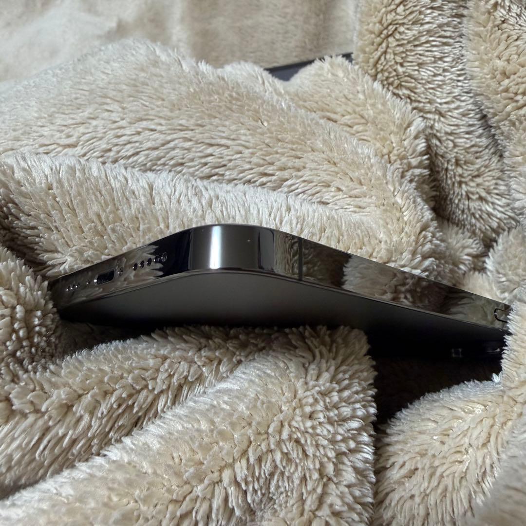 k*2様 Apple iPhone 13 Pro グラファイト 本体 76%