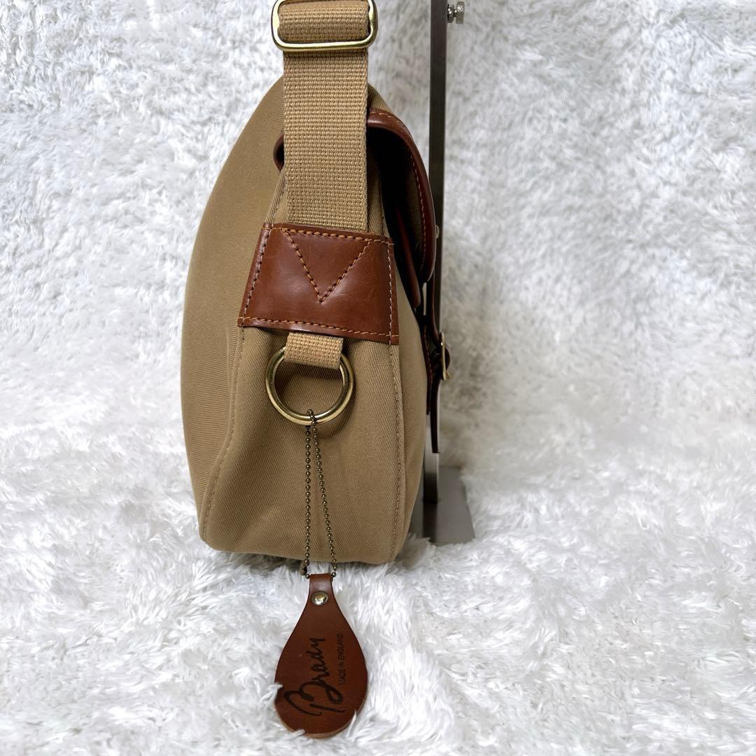 BRADY アリエルトラウト キャンバス 革 メッセンジャー ショルダーバッグ