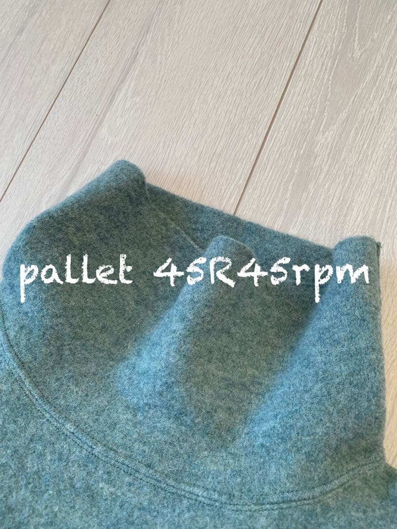 45R45rpm フロート縮絨のタートルネック