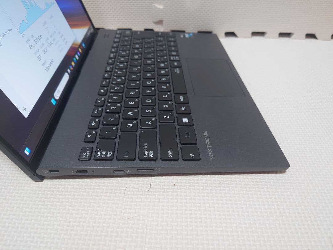 NEC NEXTREME Carbon/i7-1255U/16・512G/特価