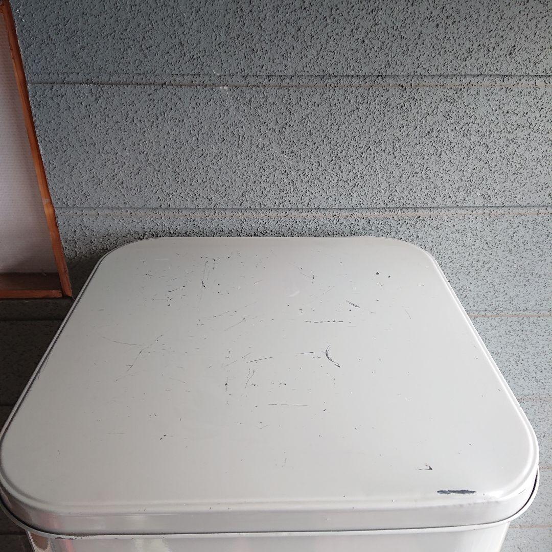 DAIKEN 90型灯油タンク 85リットル 油量計 水抜きバルブ ホームタンク