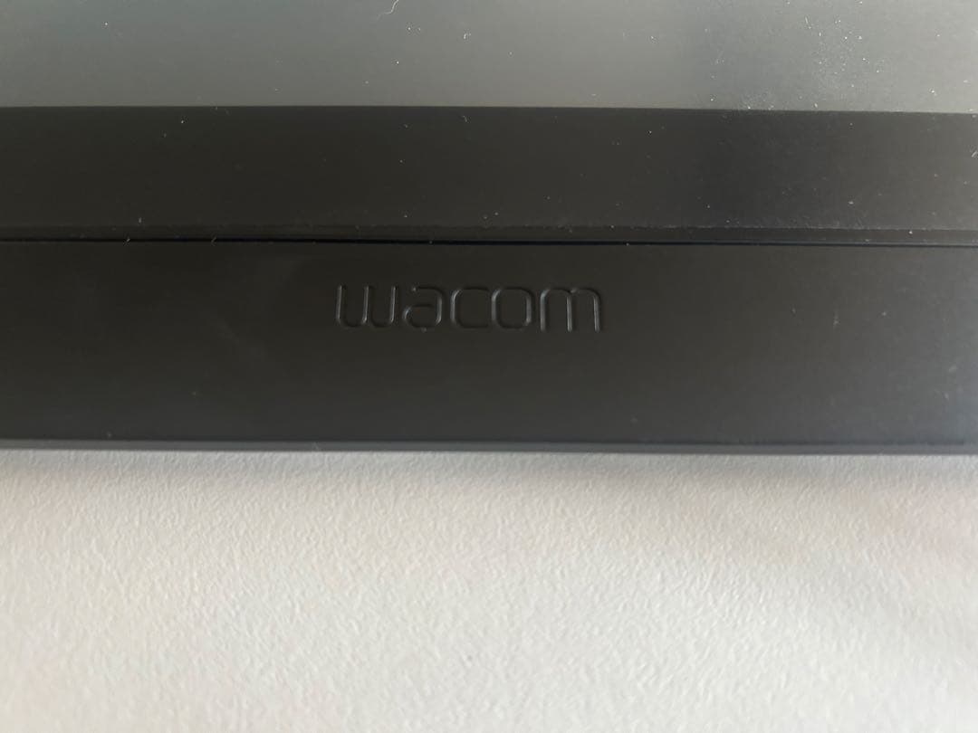 液タブ・ペンタブ wacom Cintiq DTK-1660