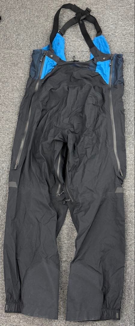 Burton [ak] スノーボードジャケット M 黒/青