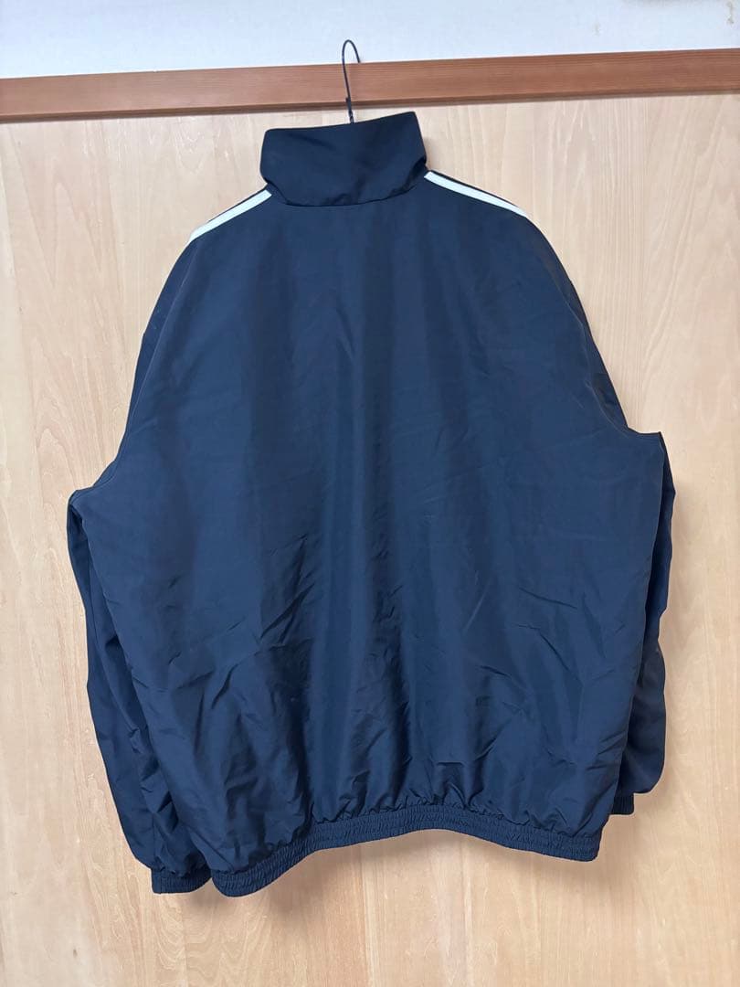 adidas adilenium ナイロンジャケット