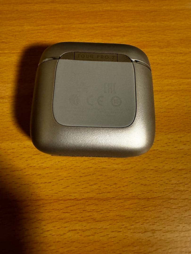 【美品】JBL Tour Pro 2 シャンパンゴールド ワイヤレスイヤホン