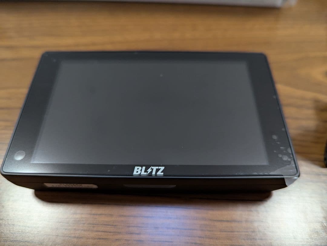 ブリッツ　TL406RW最新型レーザー & レーダー探知機！