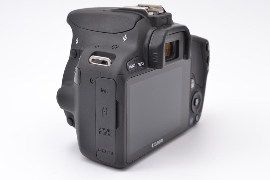 ■ ほぼ新品 ■ キャノン　Canon Kiss X7 Wズームキット バッグ付