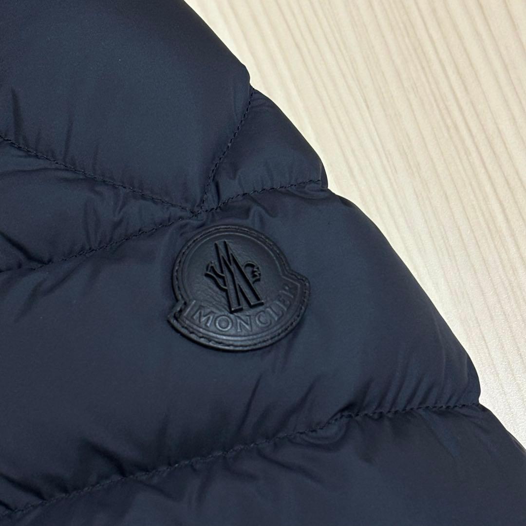 【極美品】モンクレール　ARNEB ブラック　サイズ1 23-24秋冬モデル