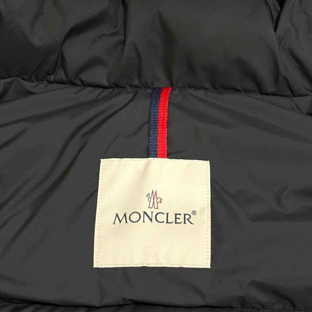 【極美品】モンクレール　ARNEB ブラック　サイズ1 23-24秋冬モデル