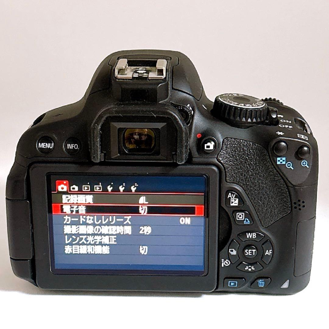 ショット数2015回⭐️Canon キャノン EOS kiss x6i⭐️美品