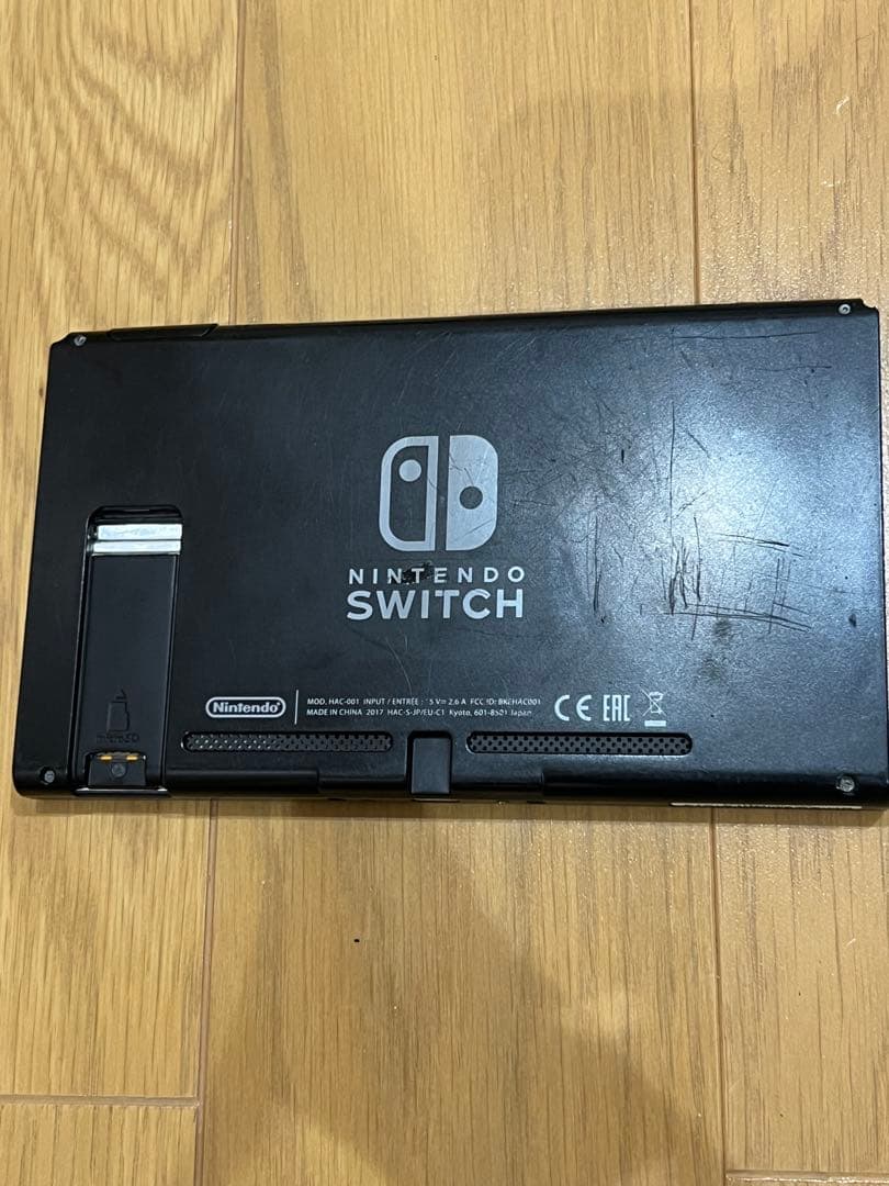 ユ*タ様 Nintendo Switch 本体 ブラック➕コントローラー黒、水色