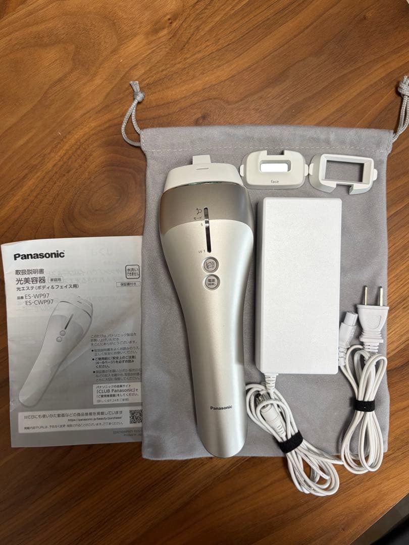 Panasonic 脱毛器 光脱毛技術　ES-CWP97