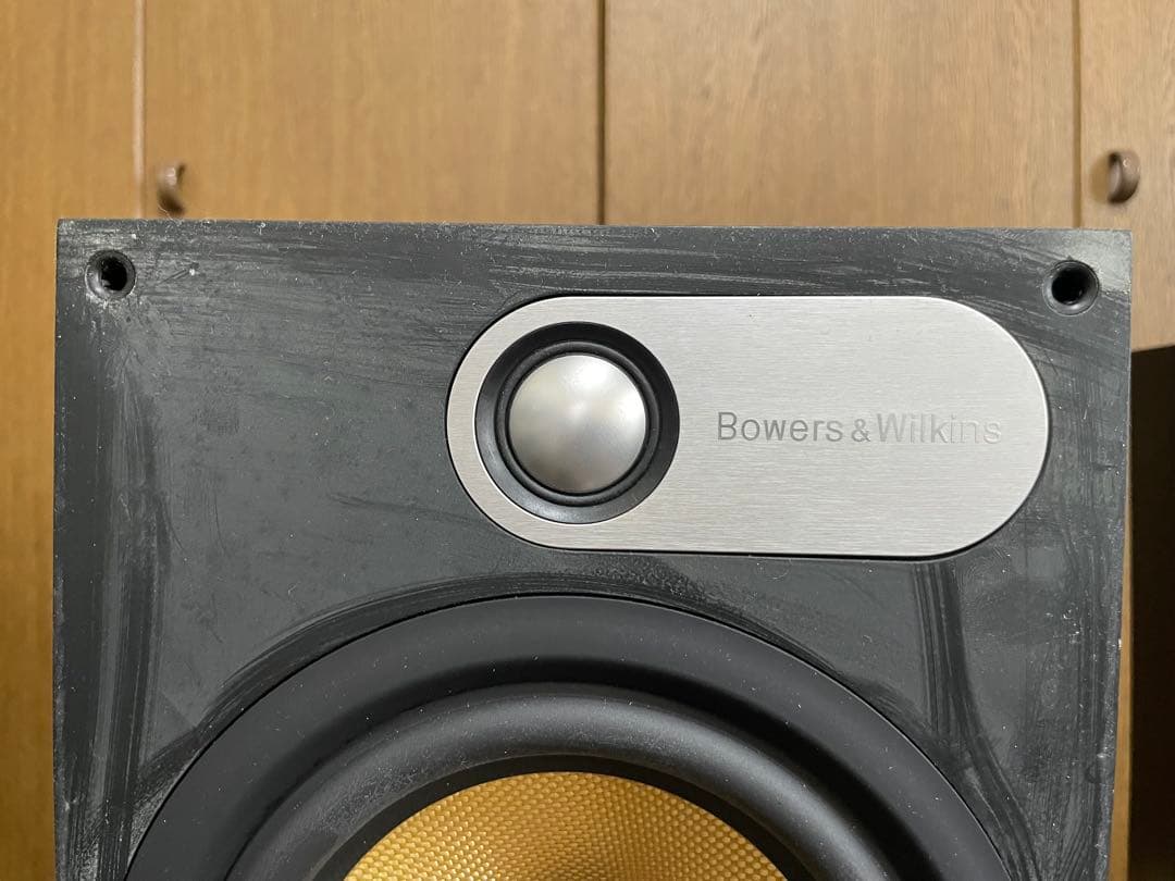 B&W (Bowers & Wilkins) ブックシェルフスピーカー 685