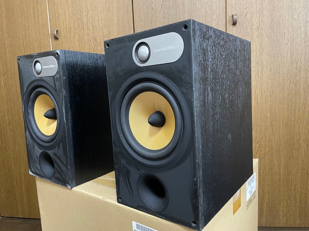 B&W (Bowers & Wilkins) ブックシェルフスピーカー 685