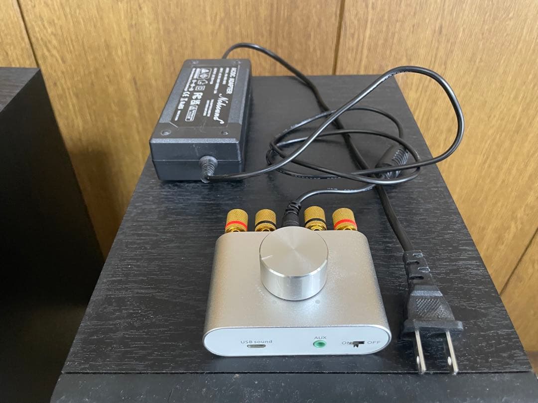 B&W (Bowers & Wilkins) ブックシェルフスピーカー 685