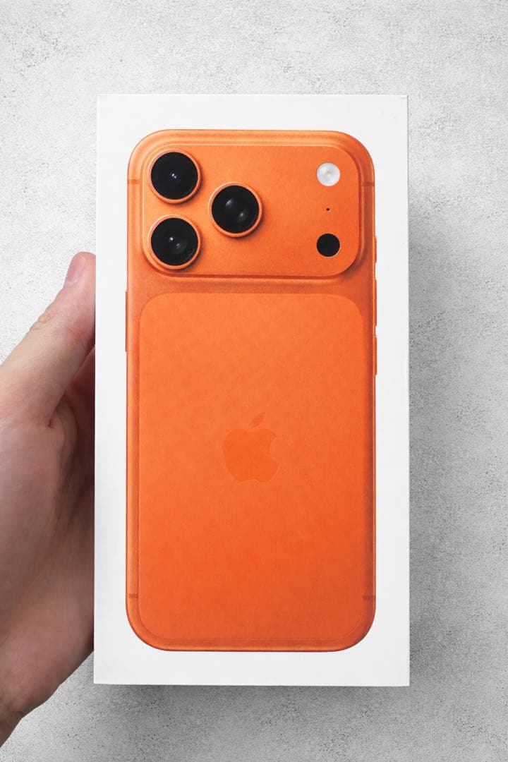 Apple iPhone 17pro オレンジ 本体　512GB