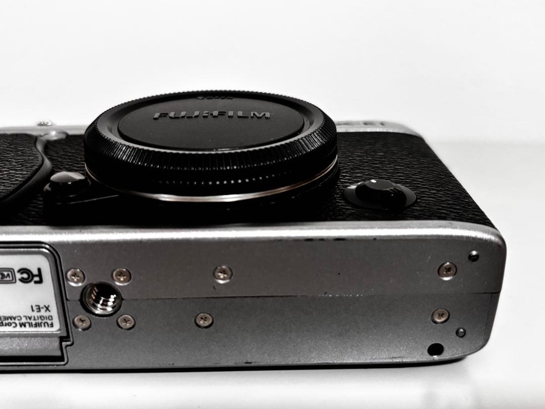 デジタルカメラ FUJIFILM X-E1