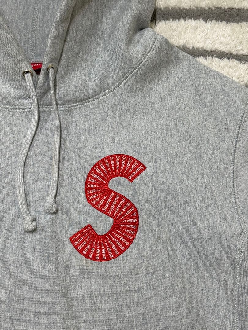 モ*ト様 Supreme Sロゴ グレー パーカー　サイズM