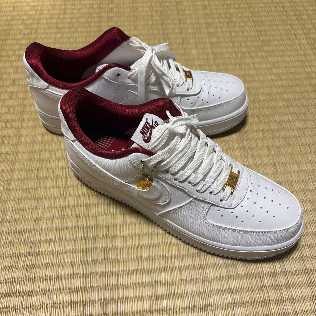 Nike Air Force 1 ホワイト/バーガンディ