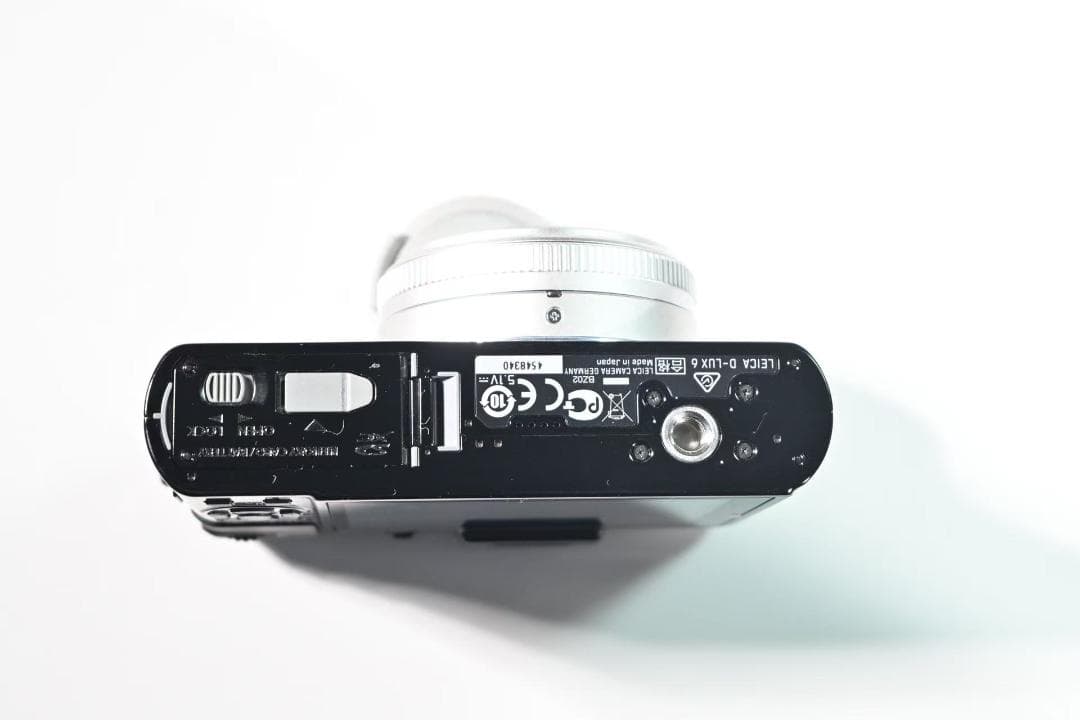 【美品　完動品】D-LUX 6 100周年　デジタルカメラ シルバー　ライカ