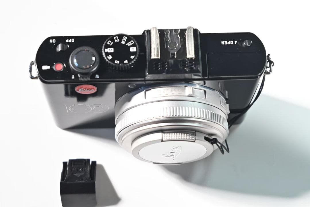 【美品　完動品】D-LUX 6 100周年　デジタルカメラ シルバー　ライカ