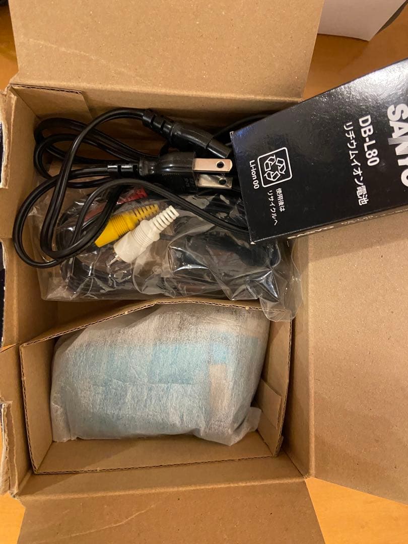 【美品】SANYO Xacti DMX-CG100 ビデオカメラ ザクティ