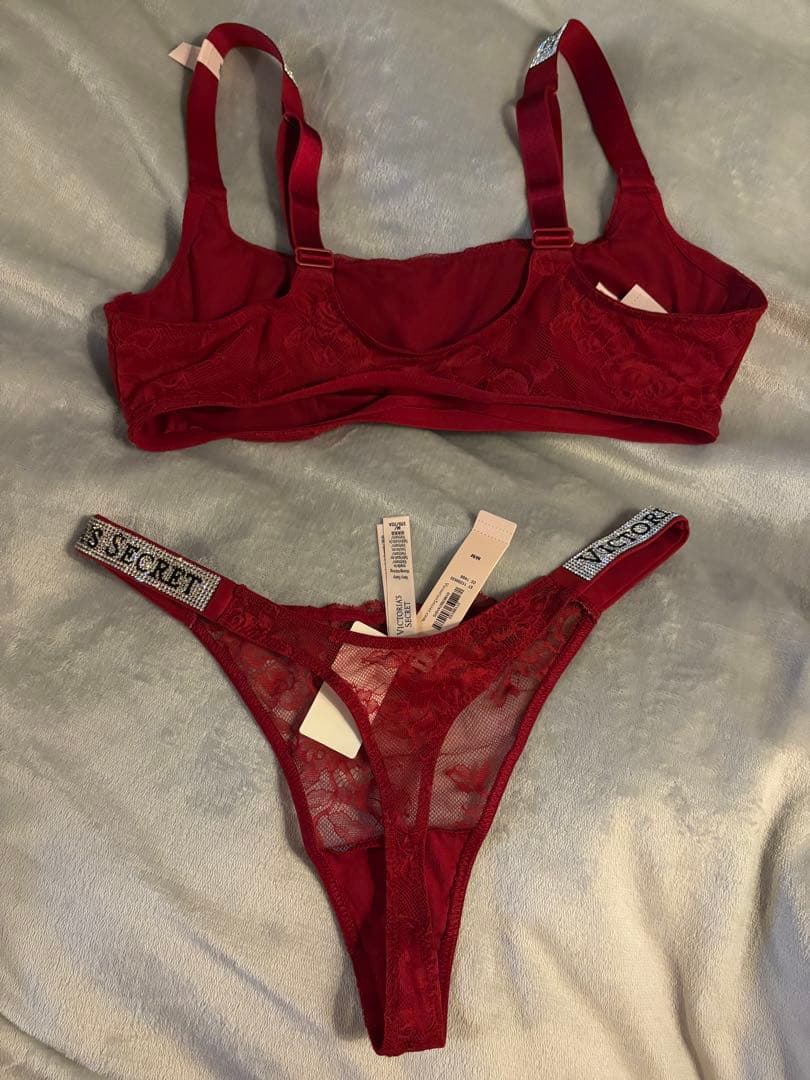 Victoria's Secret レッド ブラジャーショーツセット MM