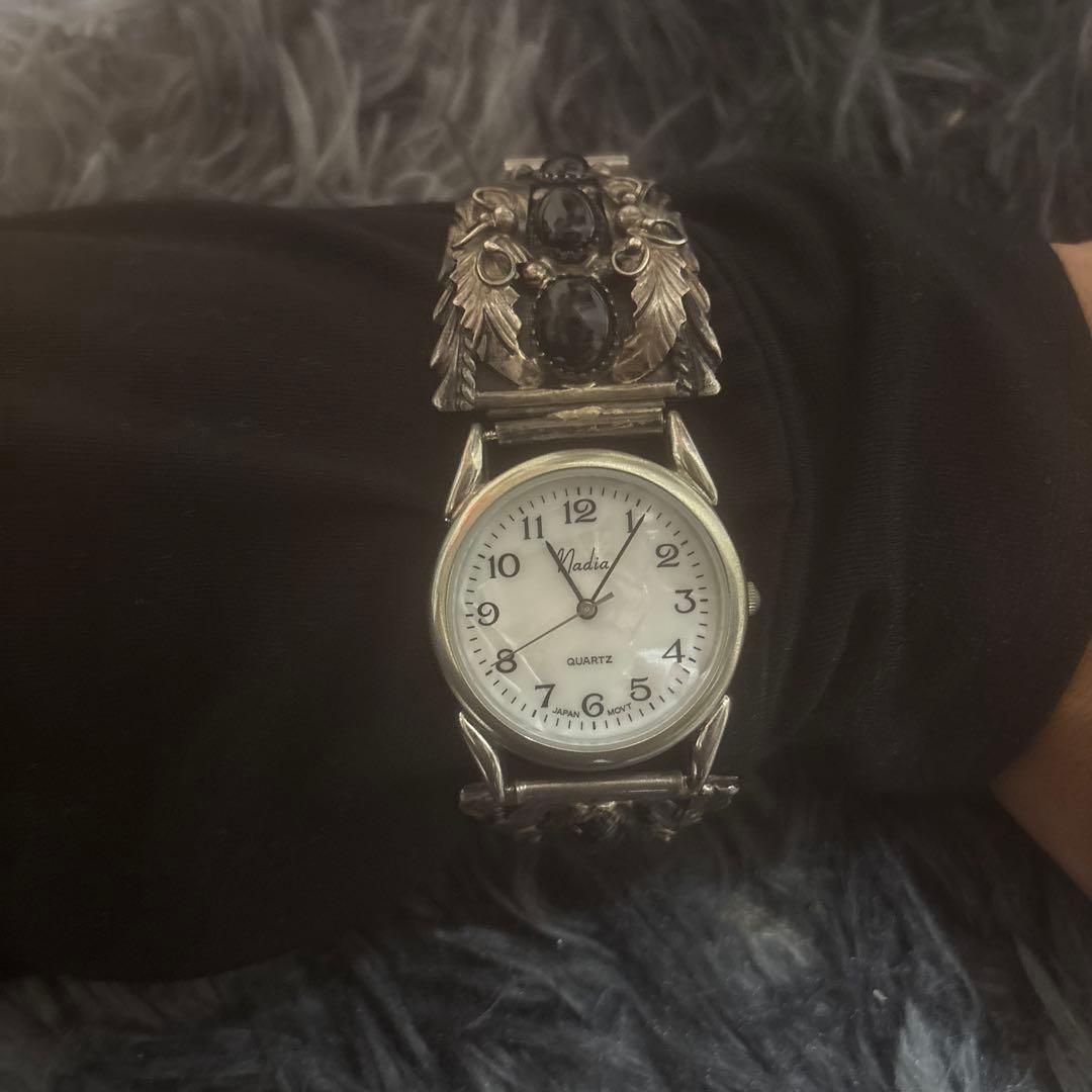 Valley クォーツ 腕時計 シルバー