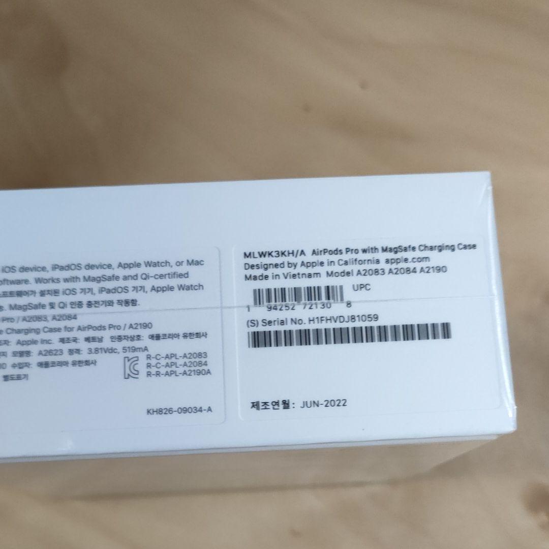 ヘッドホン Apple AirPods Pro MLWK3KH/A